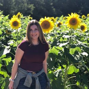 Meet your Posher, Panayiota